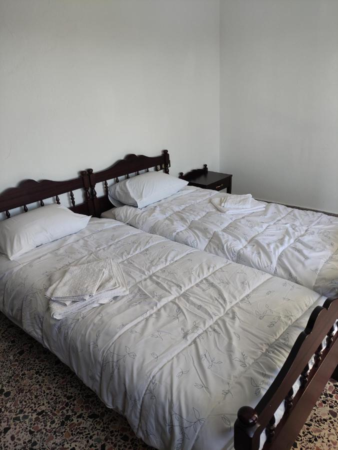 Olympus Apartments لِتوخورو المظهر الخارجي الصورة